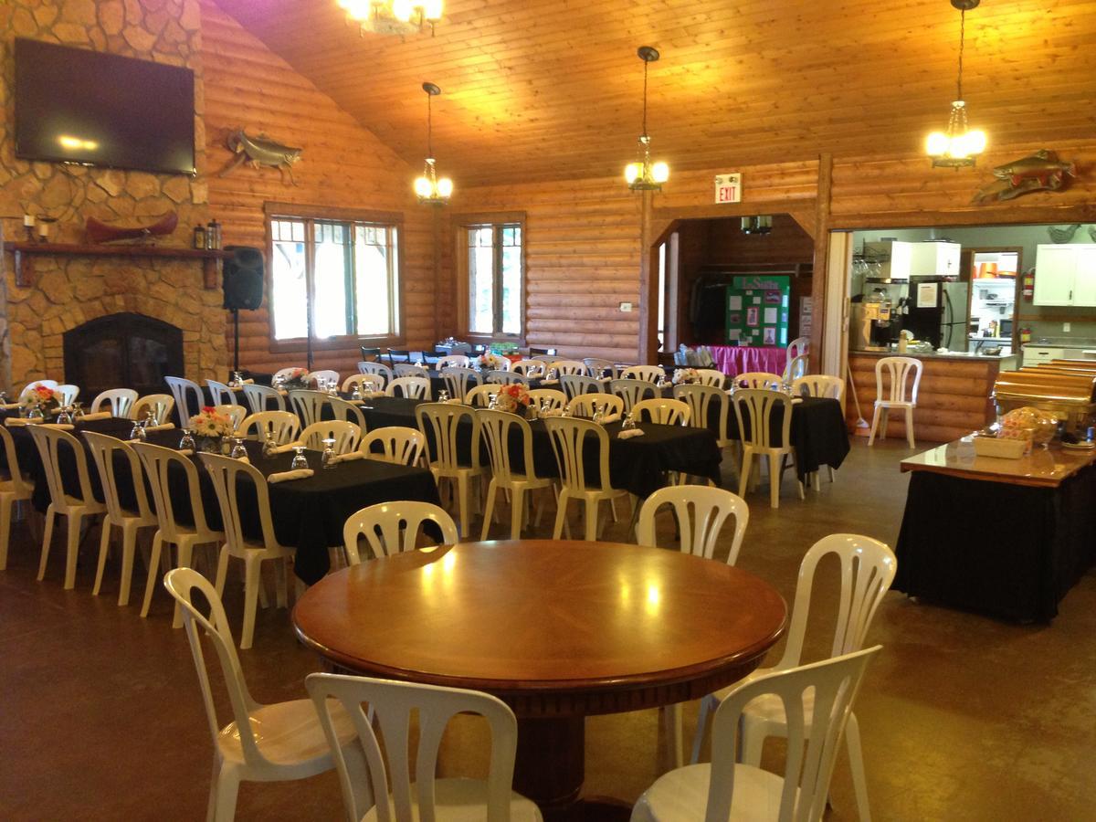 Bakers Narrows Lodge And Conference Center Flin Flon Zewnętrze zdjęcie