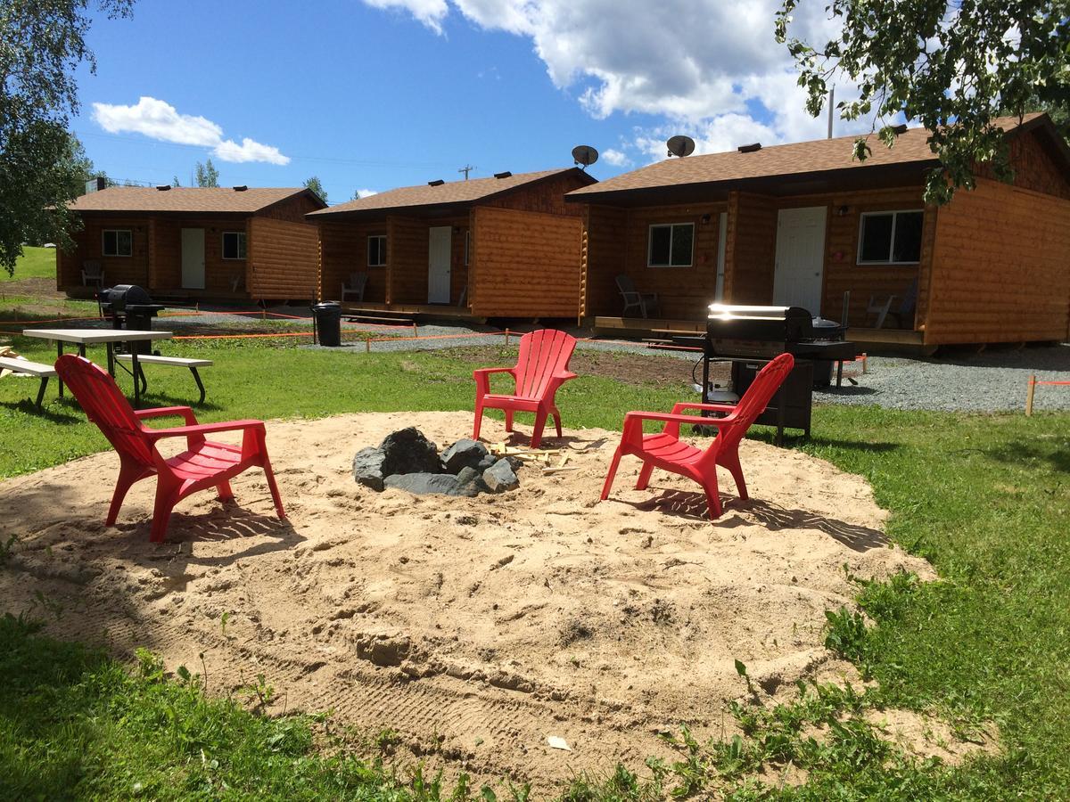 Bakers Narrows Lodge And Conference Center Flin Flon Zewnętrze zdjęcie